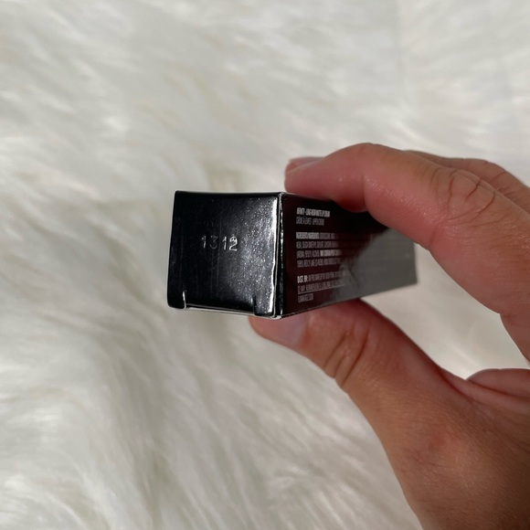 NWT - IL MAKIAGE Infinity Long Wear Matte Lip Cream - Picture 12 of 16